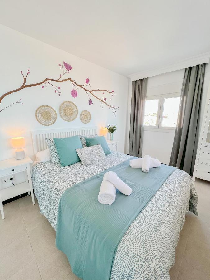Beautiful Sea Views Apartment Pool & Beach 托雷莫利诺斯 外观 照片
