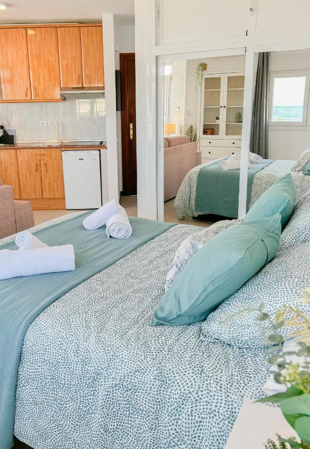Beautiful Sea Views Apartment Pool & Beach 托雷莫利诺斯 外观 照片
